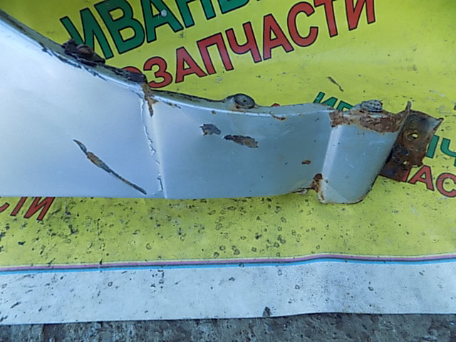 крыло на NISSAN BLUEBIRD
