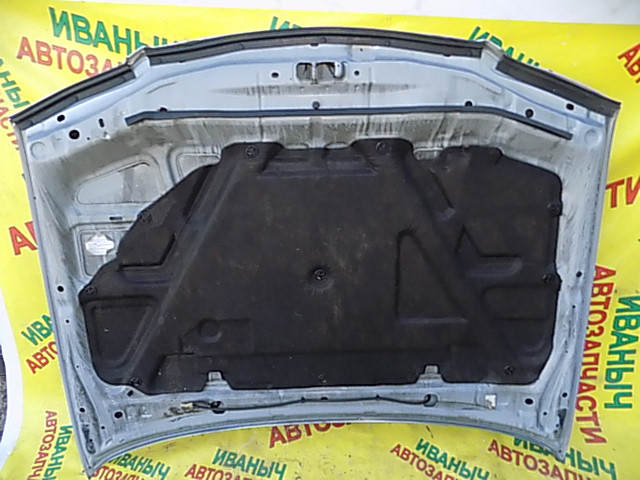 капот на NISSAN BLUEBIRD