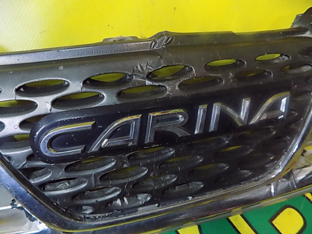 решетка радиатора на TOYOTA CARINA